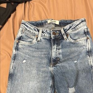 Wrangler High Rise Blue Jeans with Vintage Fade